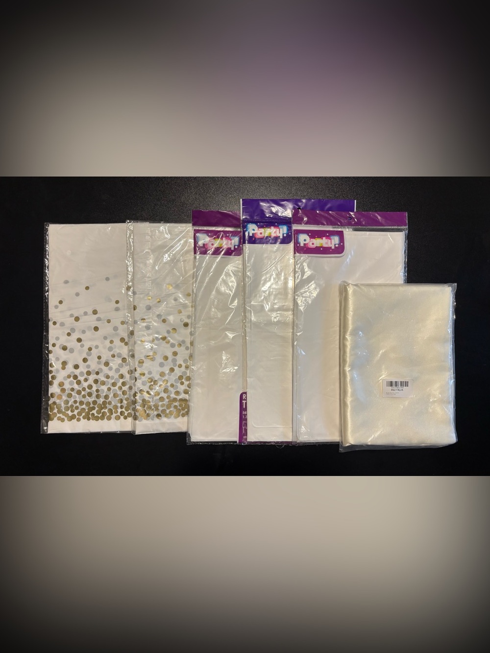 6 Party Tablecloths